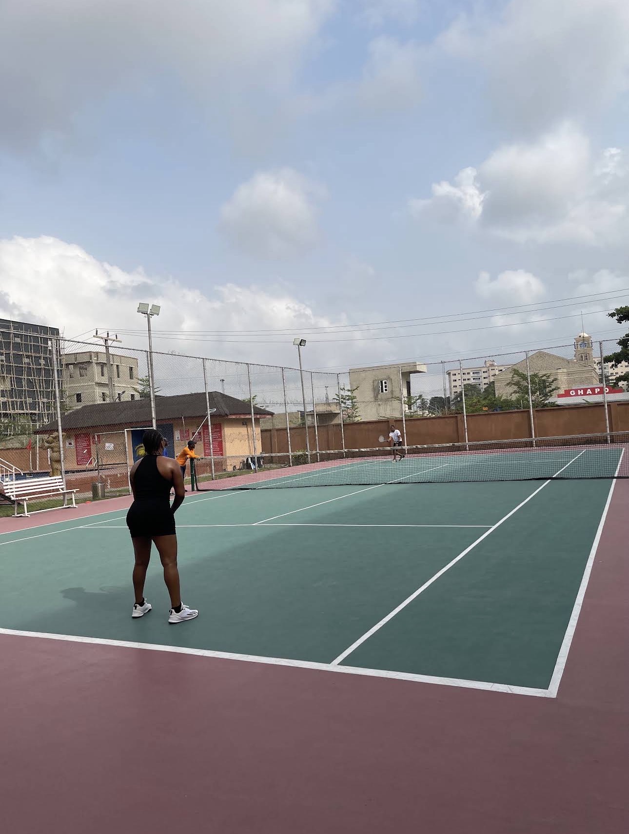 Monaliza Tennis Club seating